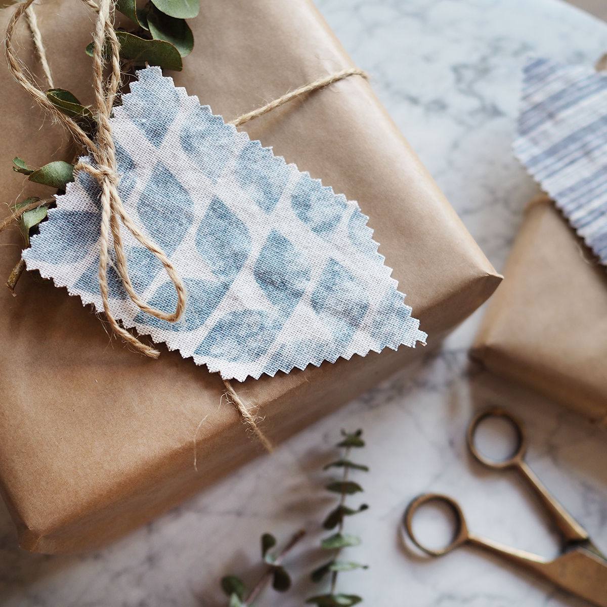 fabric gift tags idea