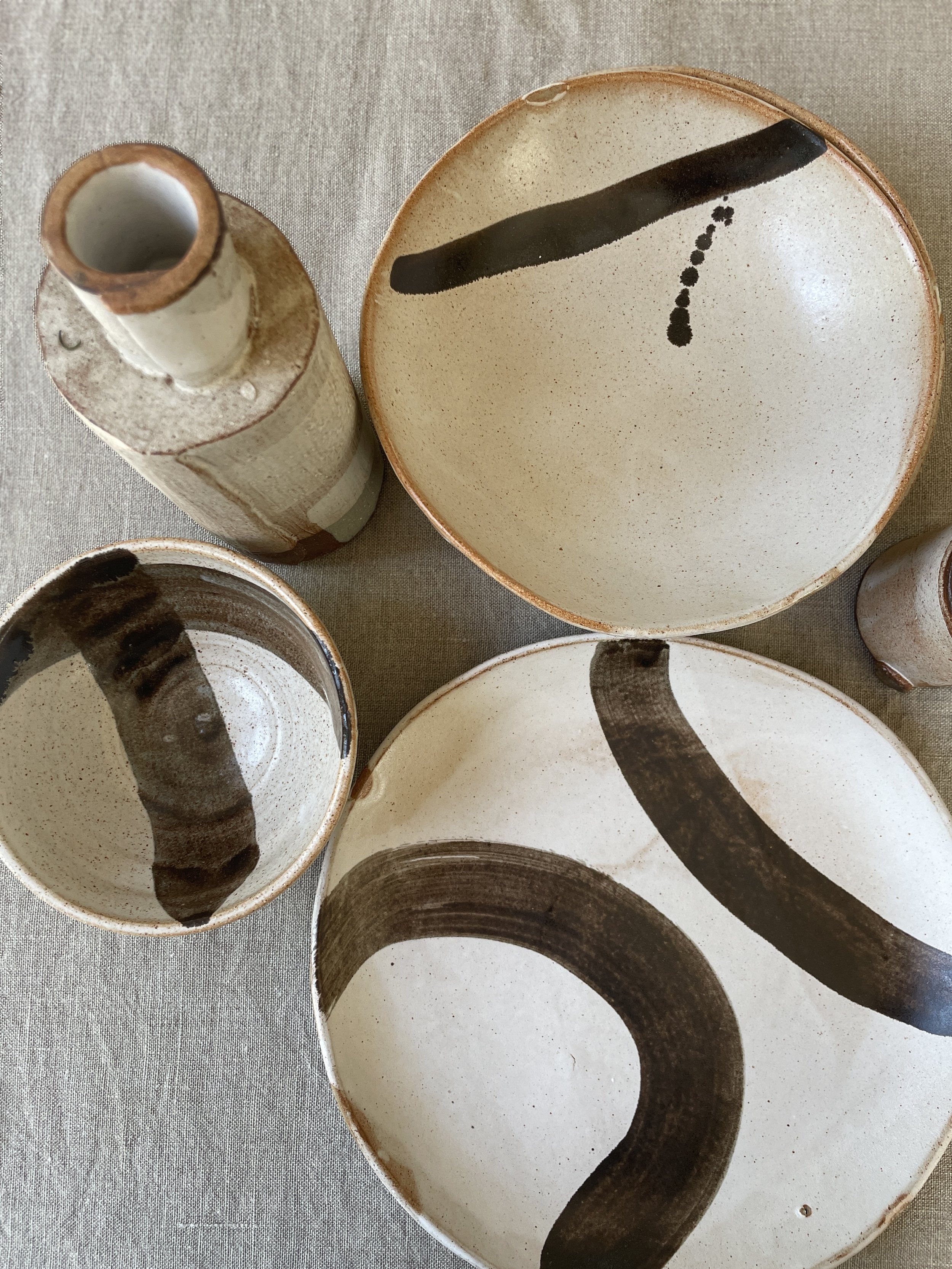 Earthy ceramics made by Nicola Gillis