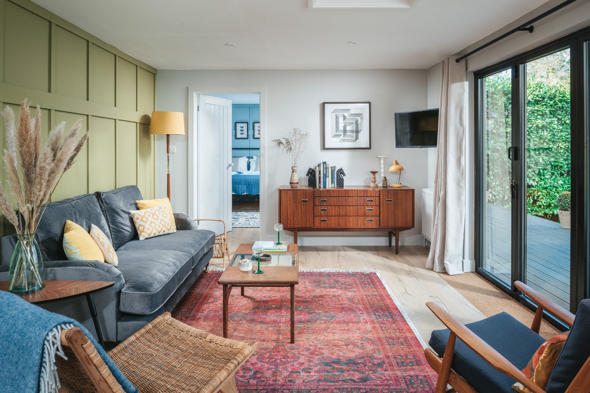 Stylish living room at Cabin Tapio – Hampshire, England