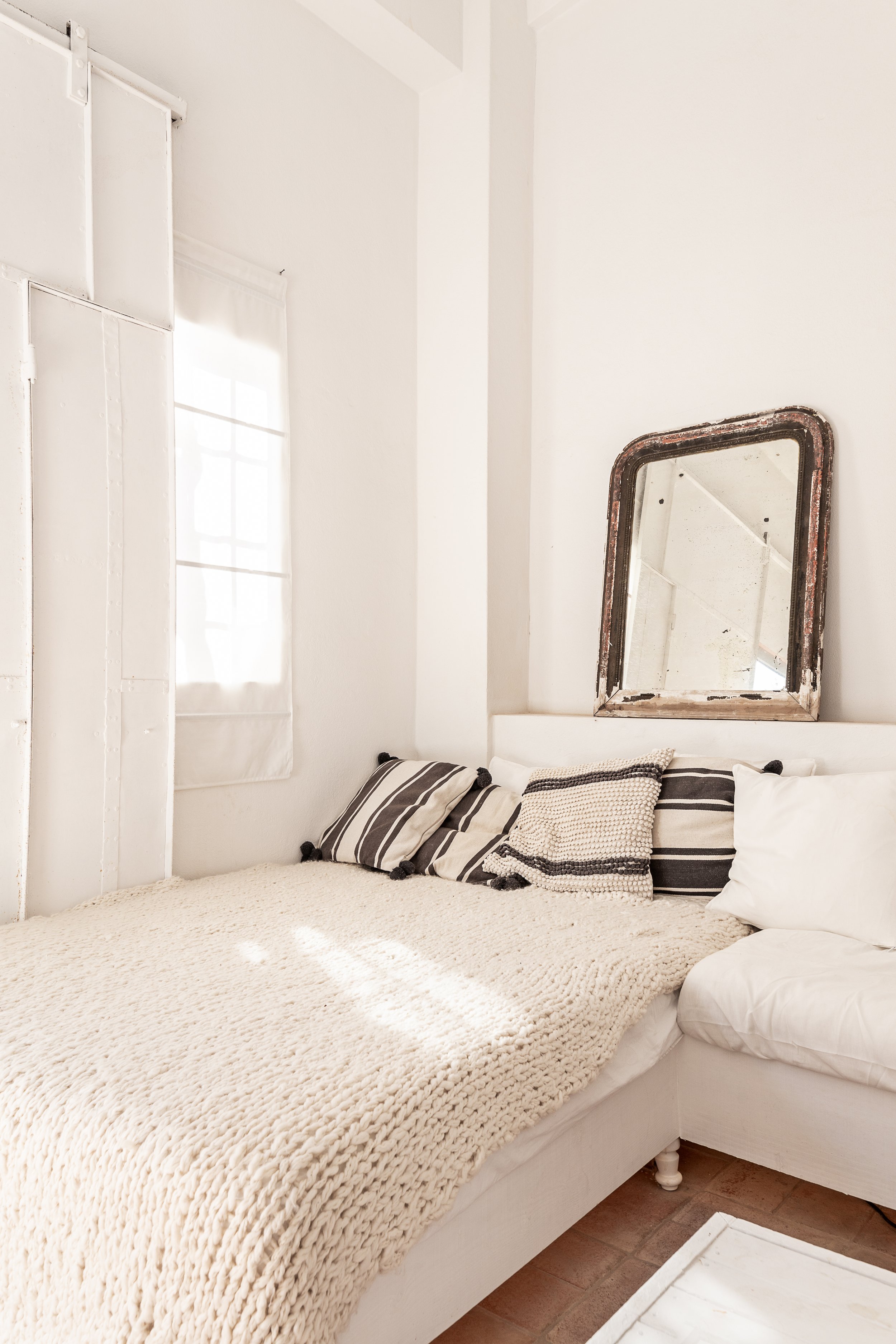 White bedroom at Ana Ana Artistic Habitat – Algarve, Portugal