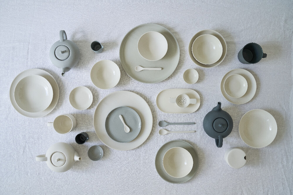 Minimal neutral tableware by British ceramist Sue Pyrke