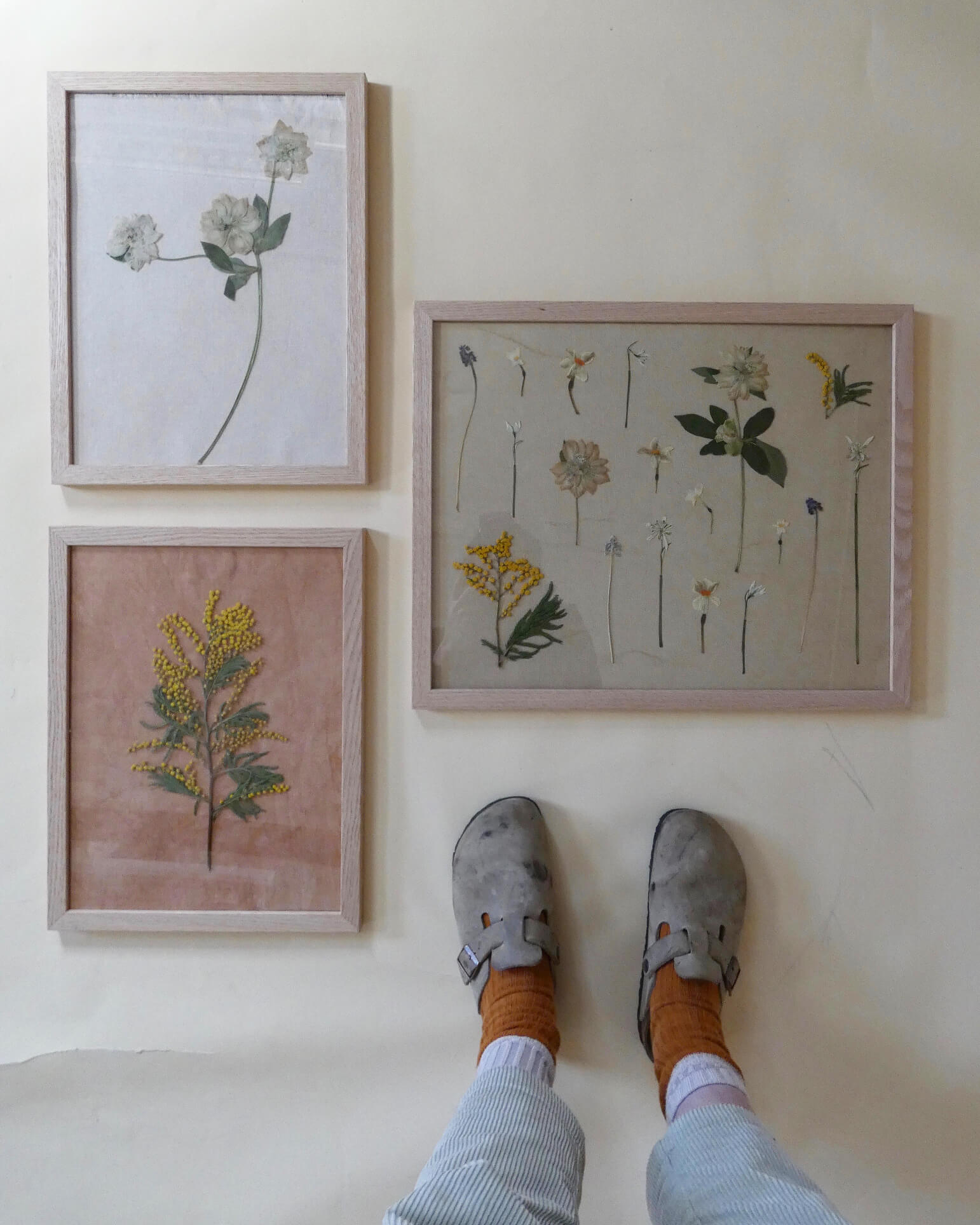 Pressed British flowers on linen artwork by Stephanie Callaghan of Me & My Bloomers