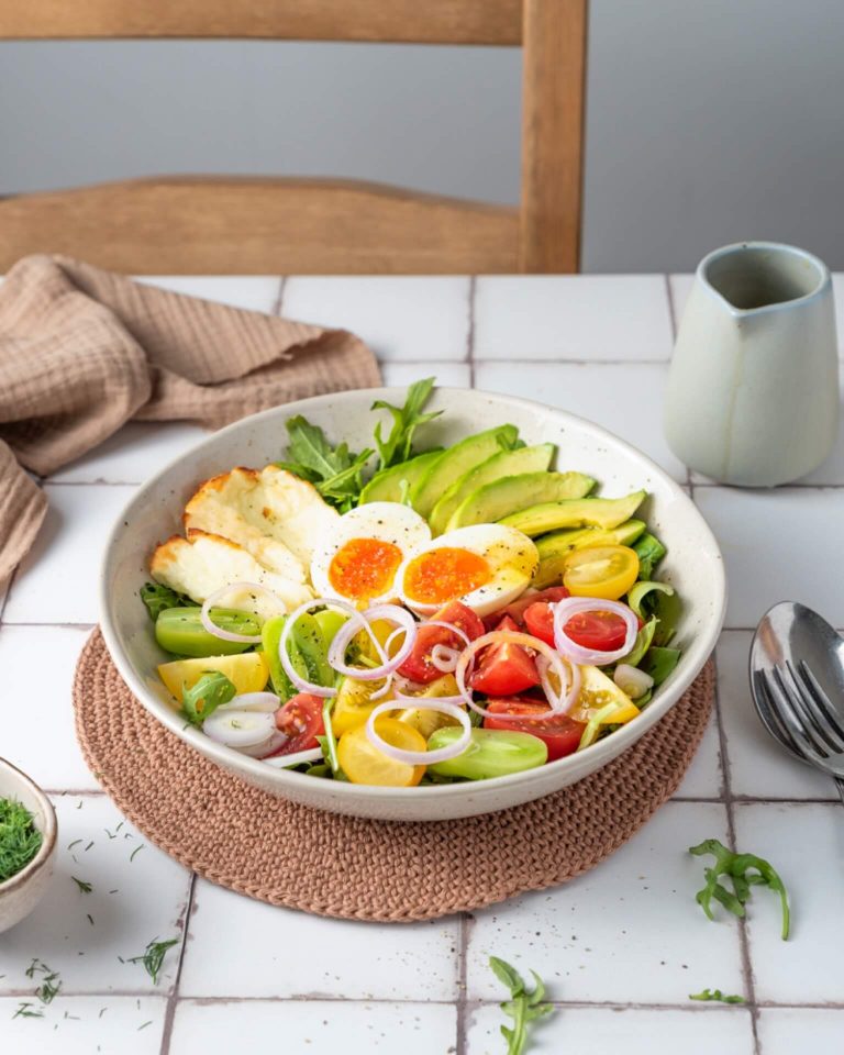 recipe for GRILLED HALLOUMI SALAD WITH A BOILED EGG