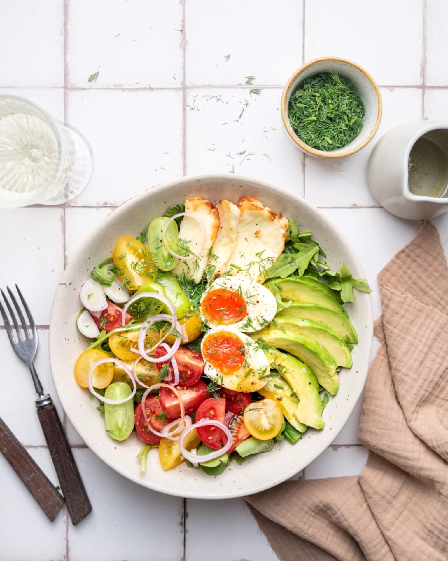 GRILLED HALLOUMI SALAD WITH A BOILED EGG