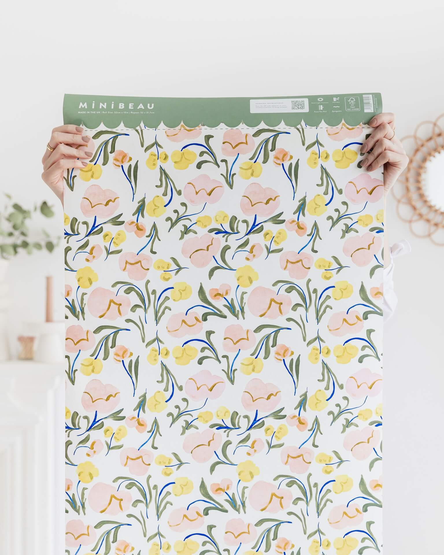  floral wallpaper by Minibeau.